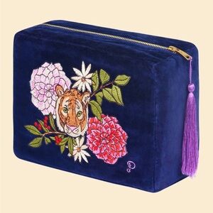 Powder Floral Tiger Face embroidered velvet wash bag/Dopp kit w/zip closure-NWT